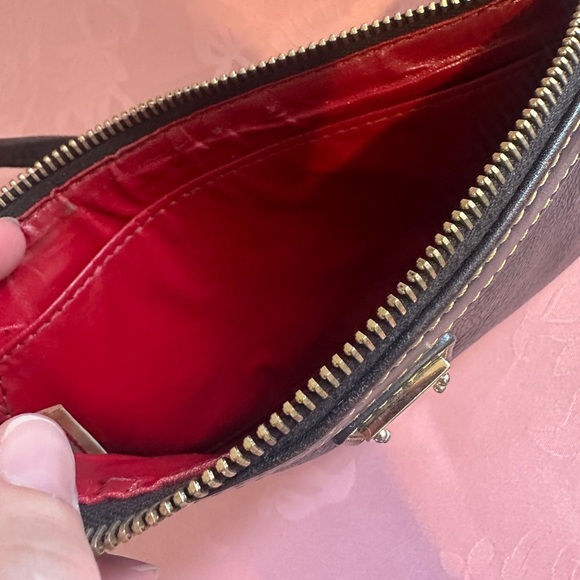 Dooney and Bourke brown leather wristlet - Picture 4 of 9